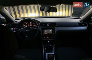 Седан Volkswagen Passat 2011 в 