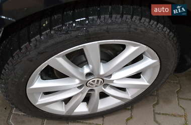 Седан Volkswagen Passat 2013 в Виннице