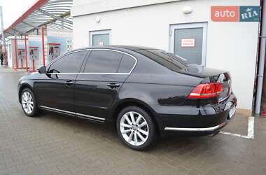 Седан Volkswagen Passat 2013 в Виннице