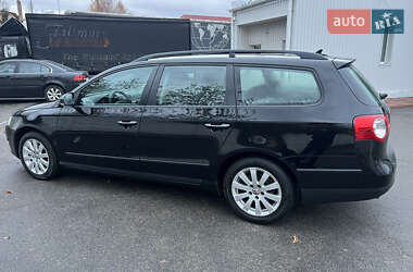 Универсал Volkswagen Passat 2010 в Киеве