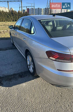 Седан Volkswagen Passat 2020 в 