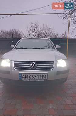 Седан Volkswagen Passat 2001 в Коростені