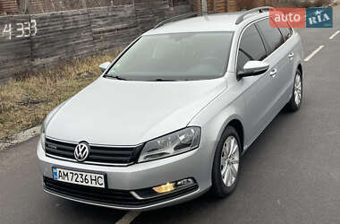 Універсал Volkswagen Passat 2013 в Житомирі