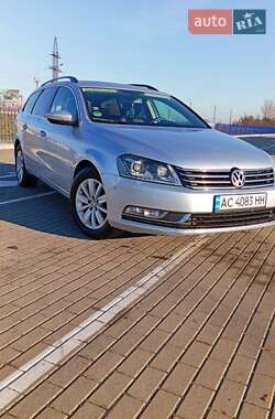 Универсал Volkswagen Passat 2011 в Нововолынске