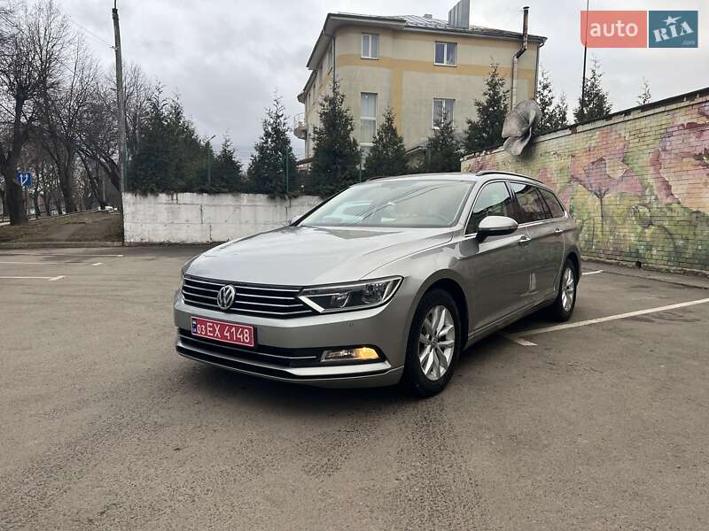 Універсал Volkswagen Passat 2015 в Рівному