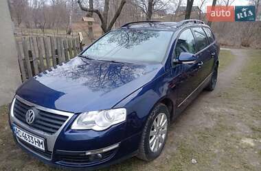 Универсал Volkswagen Passat 2006 в Горохове