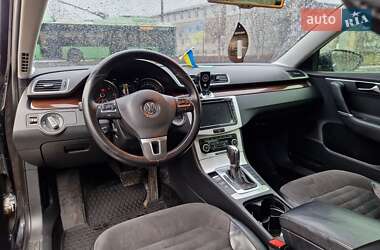 Седан Volkswagen Passat 2011 в Харькове