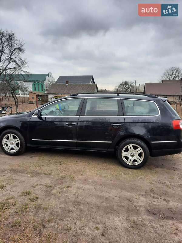Універсал Volkswagen Passat 2009 в Рівному