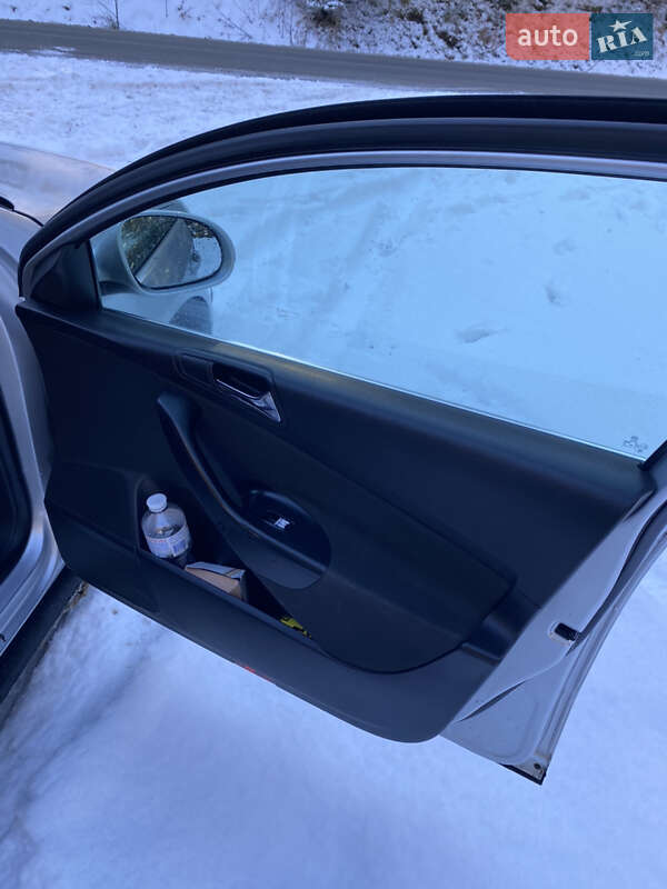 Универсал Volkswagen Passat 2006 в Львове
