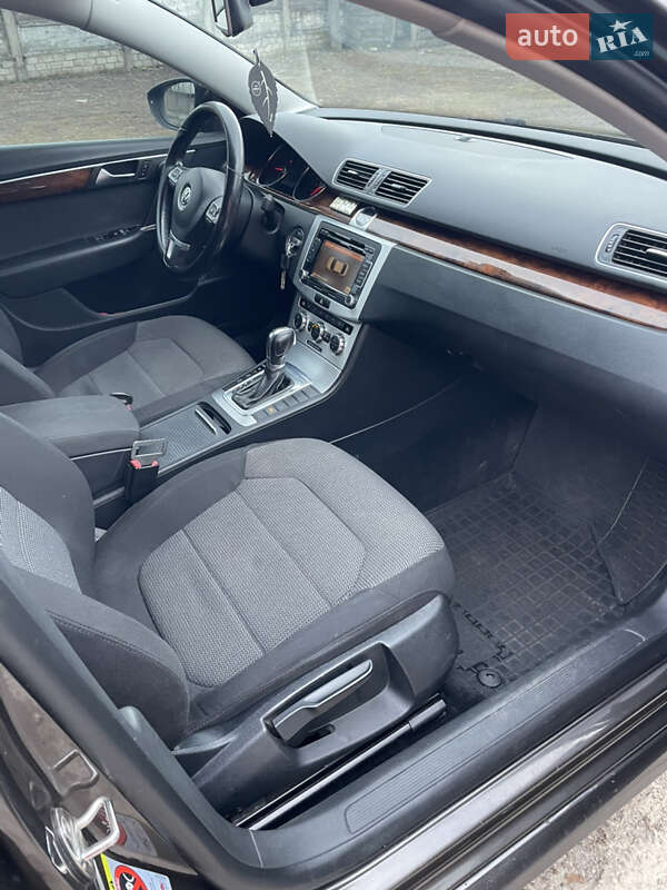 Седан Volkswagen Passat 2012 в Шостке