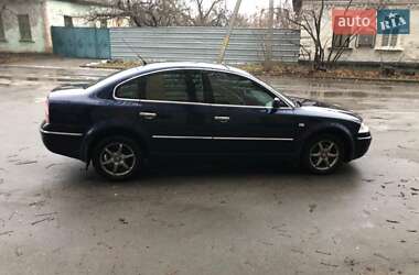 Седан Volkswagen Passat 2002 в 
