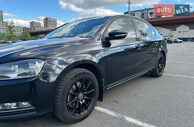Седан Volkswagen Passat 2011 в 