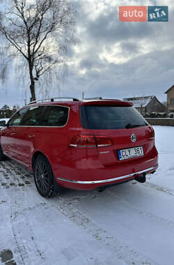 Універсал Volkswagen Passat 2012 в Тернополі