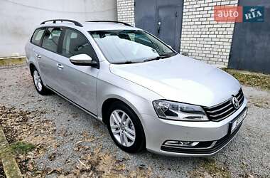 Универсал Volkswagen Passat 2013 в Житомире