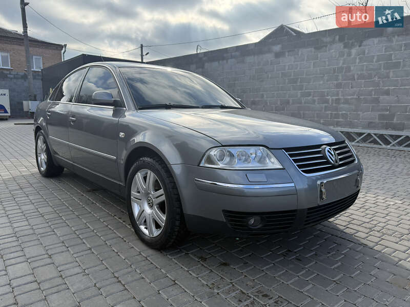 Седан Volkswagen Passat 2002 в Кропивницком