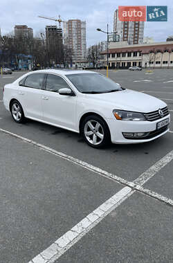 Седан Volkswagen Passat 2013 в Броварах