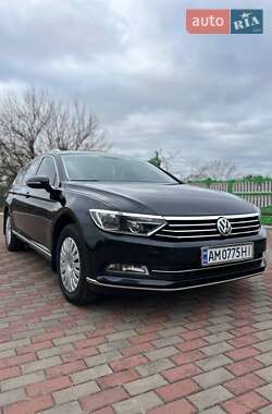 Універсал Volkswagen Passat 2015 в Овручі