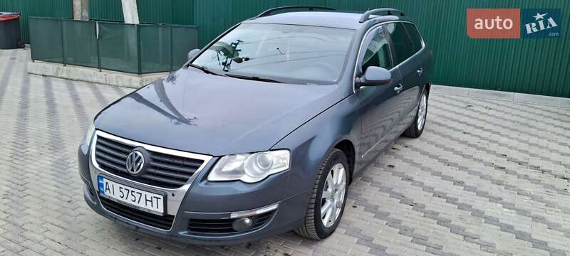 Универсал Volkswagen Passat 2010 в Гореничах