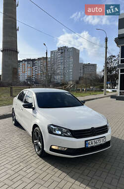 Седан Volkswagen Passat 2013 в Черкасах