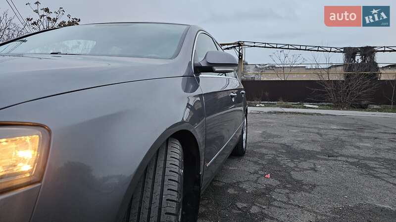 Седан Volkswagen Passat 2008 в Одессе