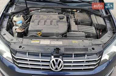 Седан Volkswagen Passat 2014 в Кременчуге