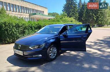 Універсал Volkswagen Passat 2016 в Умані