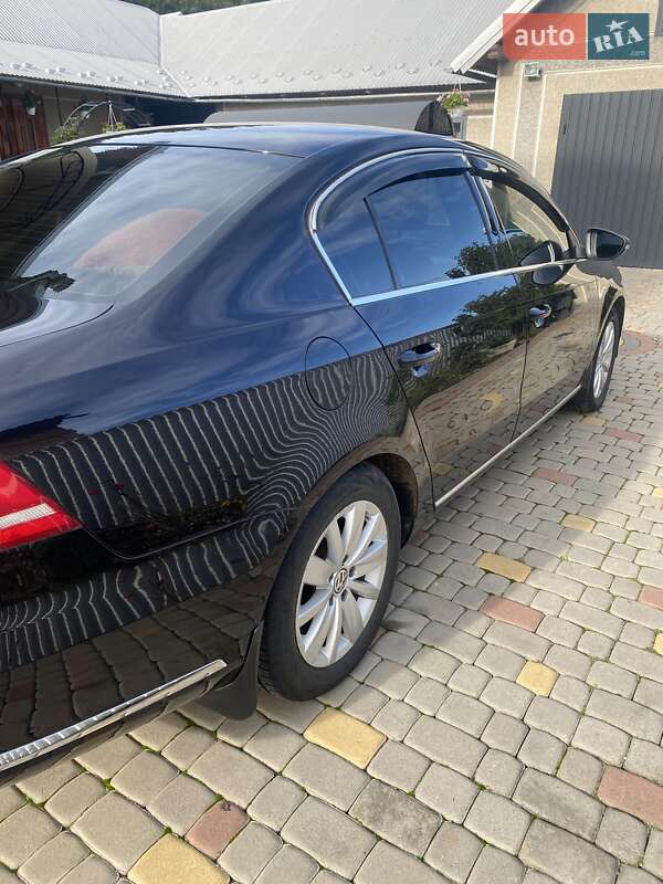 Седан Volkswagen Passat 2011 в Коломые