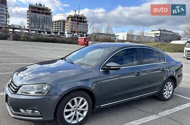 Седан Volkswagen Passat 2011 в 