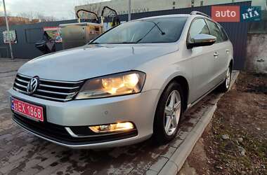 Універсал Volkswagen Passat 2013 в Миргороді