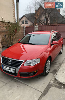 Универсал Volkswagen Passat 2010 в Киеве