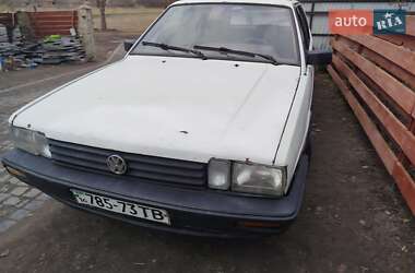 Універсал Volkswagen Passat 1986 в Жовкві