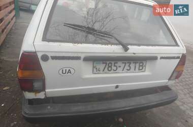 Универсал Volkswagen Passat 1986 в Жовкве