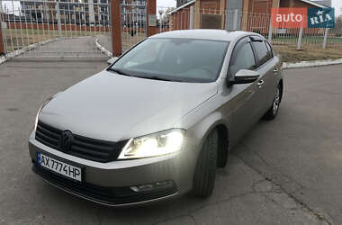 Седан Volkswagen Passat 2012 в 