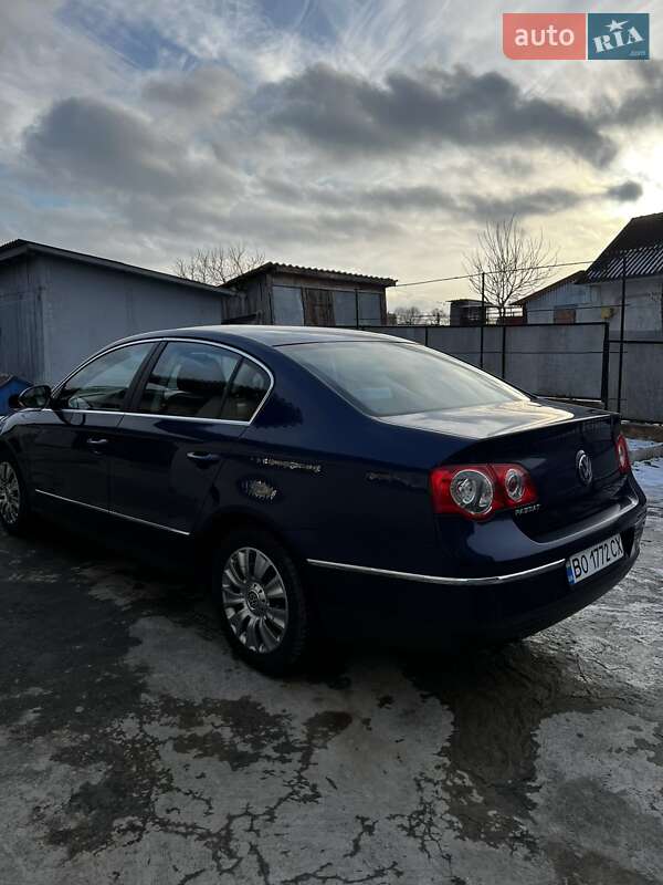 Седан Volkswagen Passat 2008 в Гусятині