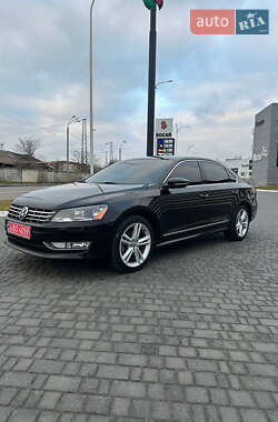 Седан Volkswagen Passat 2013 в Одесі