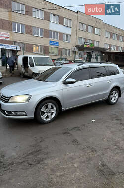 Универсал Volkswagen Passat 2013 в Сумах