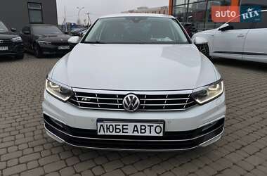 Седан Volkswagen Passat 2017 в Львові