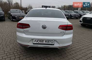 Седан Volkswagen Passat 2017 в Львові