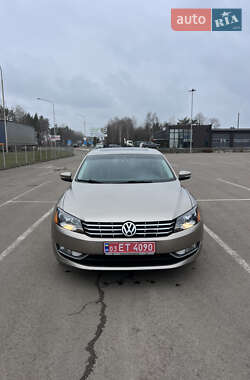 Седан Volkswagen Passat 2015 в Ковелі