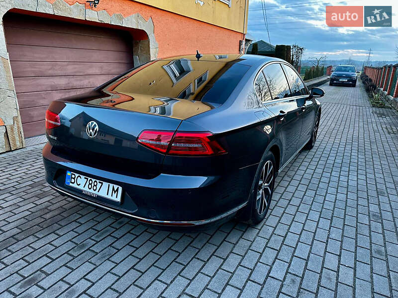 Седан Volkswagen Passat 2018 в Львове