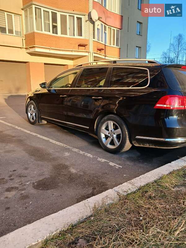 Универсал Volkswagen Passat 2012 в Хмельницком