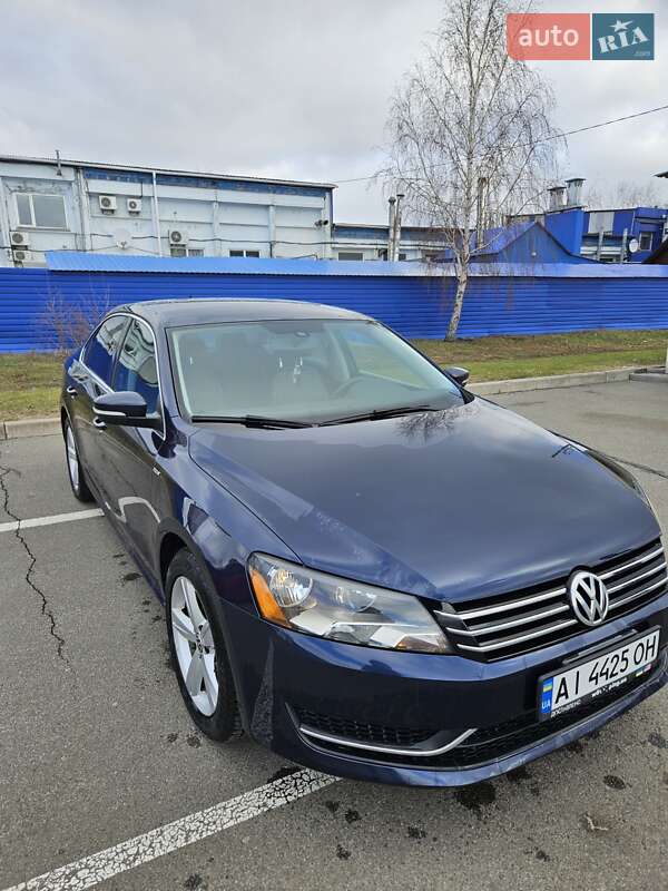 Седан Volkswagen Passat 2013 в Борисполе