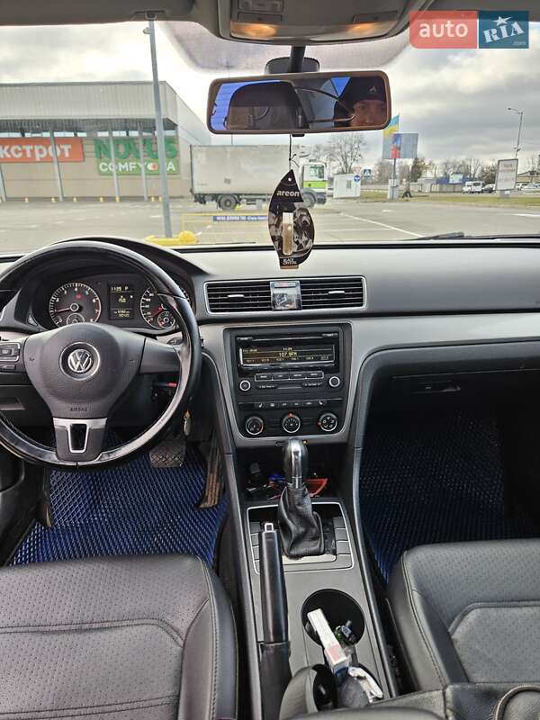 Седан Volkswagen Passat 2013 в Борисполе
