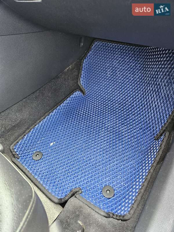 Седан Volkswagen Passat 2013 в Борисполе