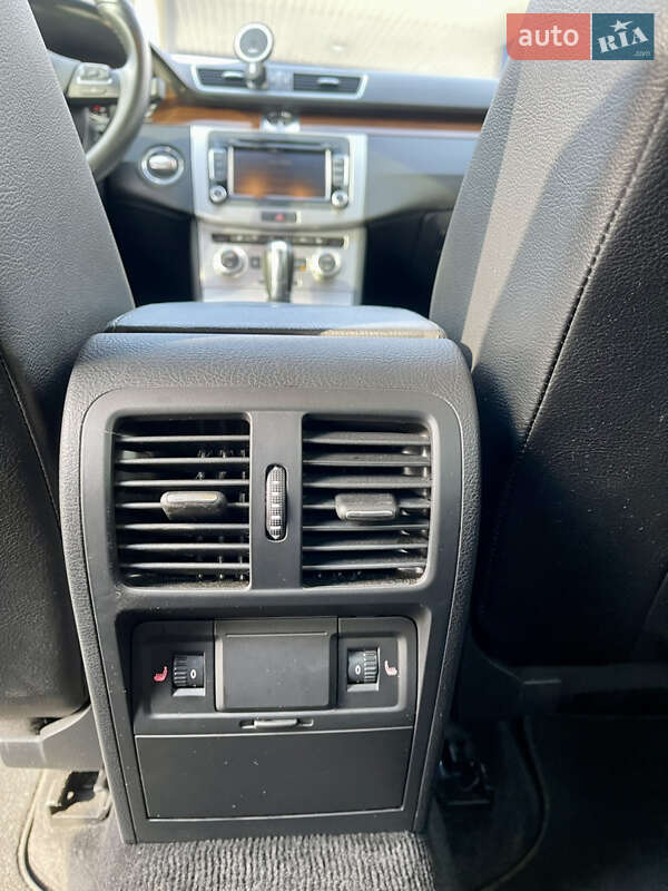 Седан Volkswagen Passat 2013 в Черкассах фото 13 Седан Volkswagen Passat 2013 в Черкассах