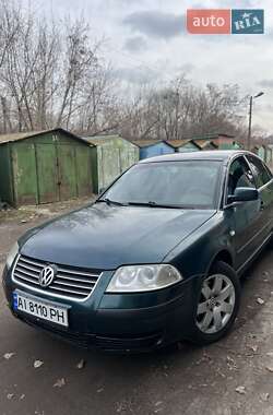 Седан Volkswagen Passat 2003 в Києві