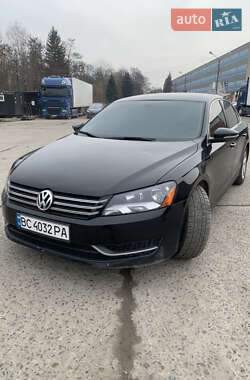 Седан Volkswagen Passat 2011 в Львові