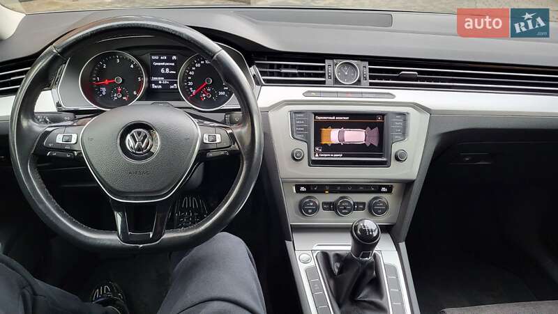 Універсал Volkswagen Passat 2016 в Калуші