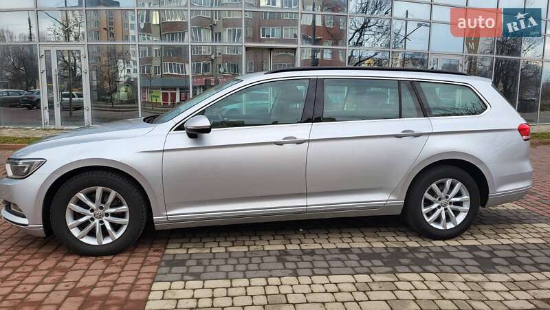 Універсал Volkswagen Passat 2016 в Калуші