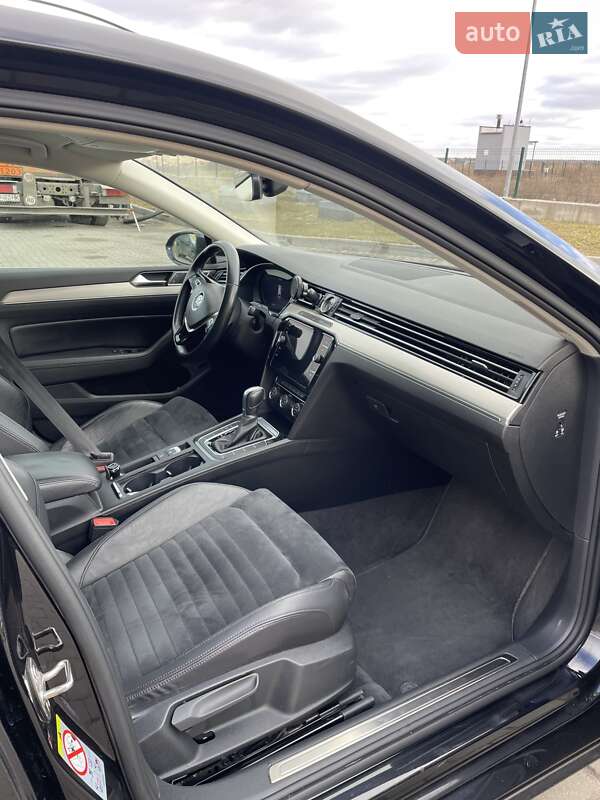 Универсал Volkswagen Passat 2018 в Ровно